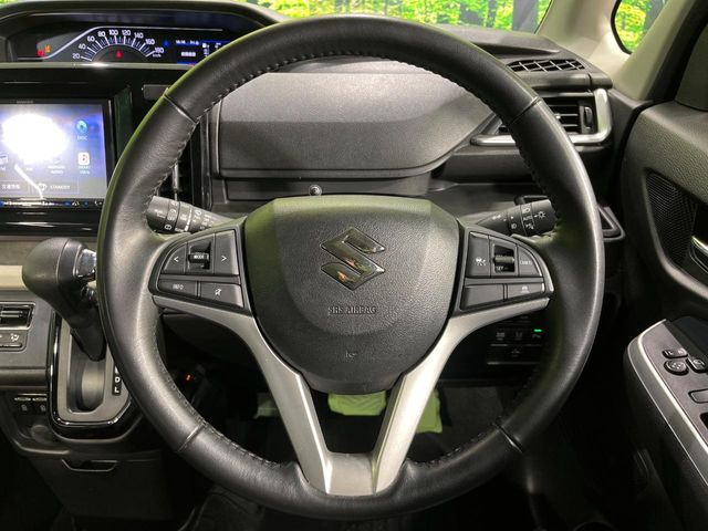 �y�����v�����X�e�A�����O�z�㎿�Ȋv���g�p���邱�ƂŁA��ɂ����������݂ƂĂ��^�]���₷���n���h���ł���