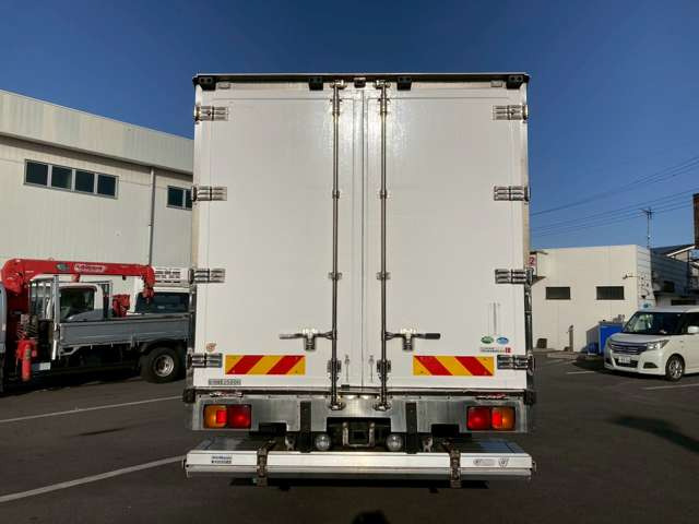 自社ホームページもございます。詳しくは【トラックコンフロント】でご検索ください!