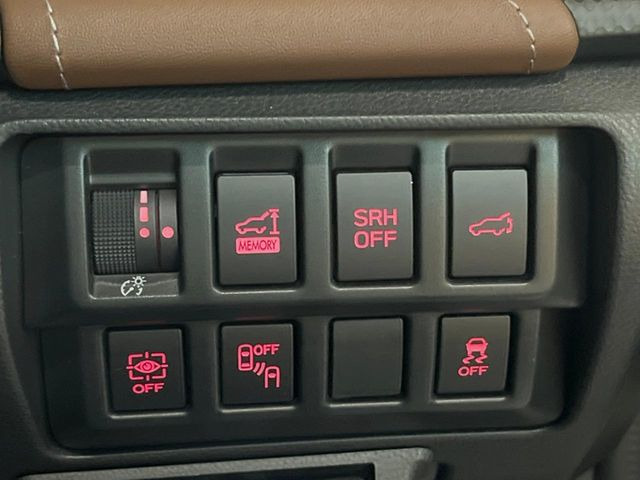 �y�����r�[�N���f�B�e�B�N�V�����z���s���A�h�A�~���[�̎��p�ɂȂ�₷���ӏ��Ɍ㑱�Ԃ��ڋ߂���ƃT�C�h�~���[�t�߂Ɍx����\���A�h���C�o�[�ɒ��ӊ��N�ƁA����̍ۂ̓n���h��������A�V�X�g�����܂��B