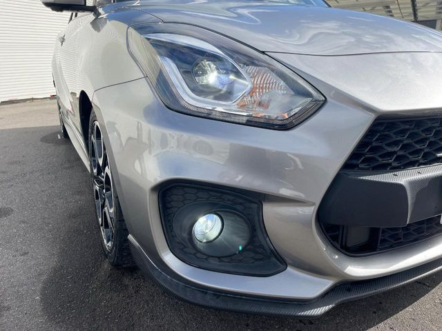 �yLED�w�b�h���C�g&�t�H�O�z���V����ԑ��s�����ǍD�Ȏ��E���m�ۂ����S���ĉ^�]�ł��鍂�P�xLED�w�b�h���C�g�𑕔�!�_�����x�������A����d�͂��}�����Ă��܂��B