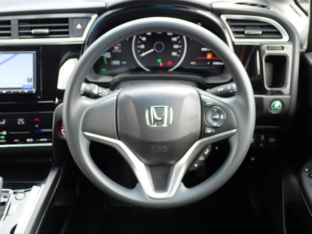 �X�e�A�����O�͂ƂĂ����ꂢ�ȏ�Ԃł���