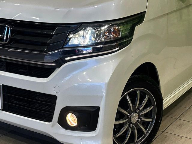 �yLED�w�b�h���C�g�z���V����ԑ��s�����ǍD�Ȏ��E���m�ۂ����S���ĉ^�]�ł��鍂�P�xLED�w�b�h���C�g�𑕔�!�_�����x�������A����d�͂��}�����Ă��܂��B