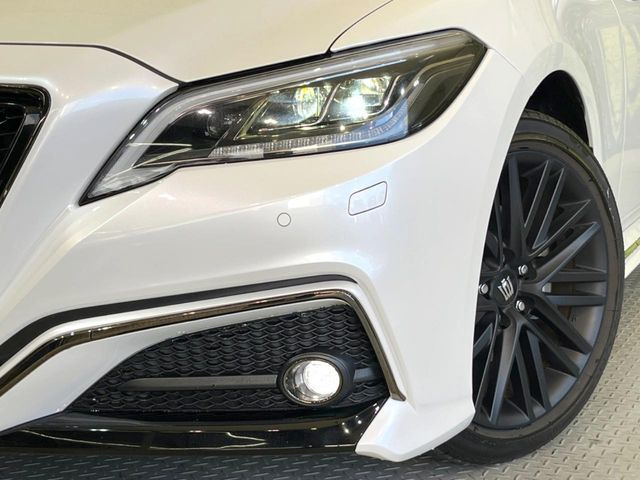 �yLED�w�b�h���C�g�z���V����ԑ��s�����ǍD�Ȏ��E���m�ۂ����S���ĉ^�]�ł��鍂�P�xLED�w�b�h���C�g�𑕔�!�_�����x�������A����d�͂��}�����Ă��܂��B