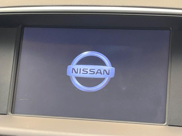 �y�����i�r�z�l�C�̏����i�r�𑕔����Ă���܂��B�i�r�̎g���₷���͂������A�I�[�f�B�I�@�\���[��!�L�����v�◷�s�͂������A�ʋ΂┃�����ȂǕ��i�̃h���C�u���y�����Ȃ�͂���