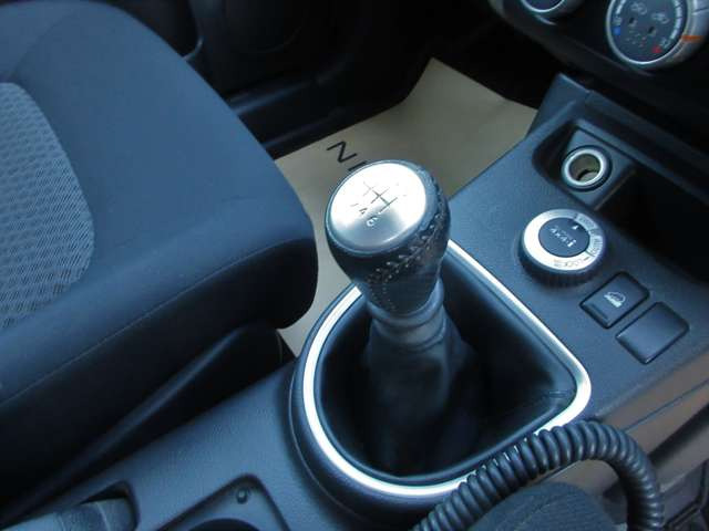 エクストレイル2.0 20GT ディーゼル 4WD