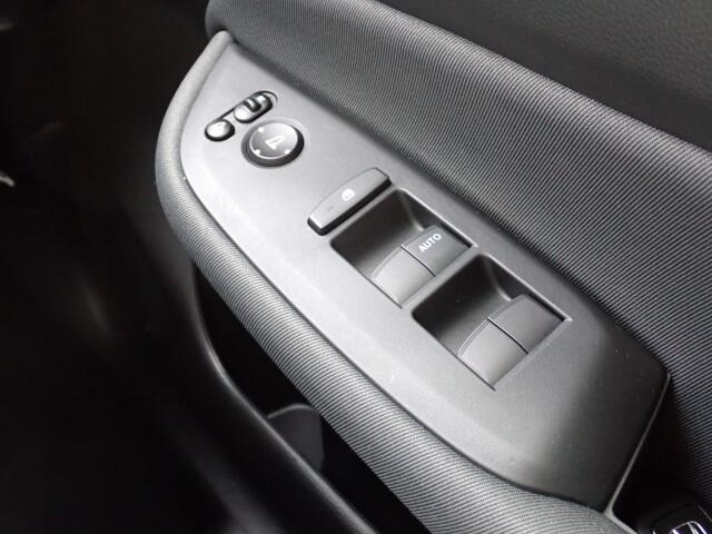 �d���i�[���h�A�~���[�E�p���[�E�B���h�E�������Ă��܂��B