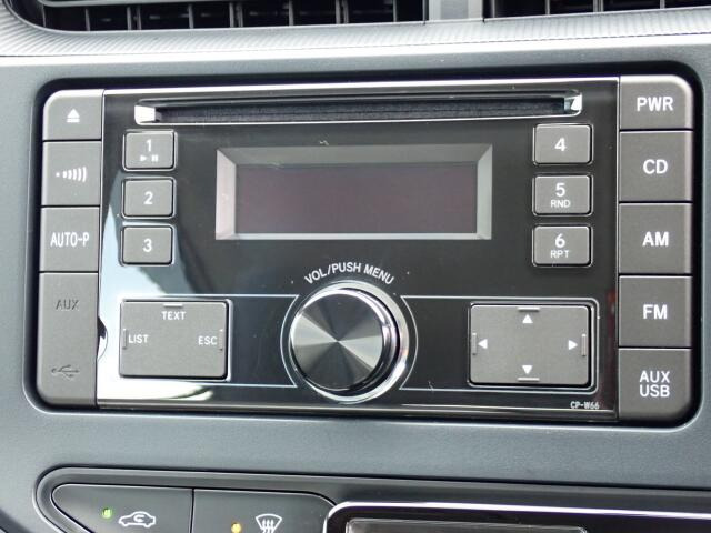 CD�I�[�f�B�I�E���W�I���t���Ă܂��B