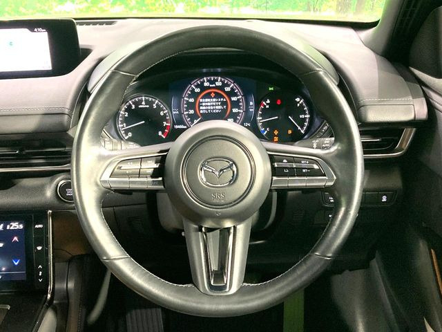 �y�����v�����X�e�A�����O�z�㎿�Ȋv���g�p���邱�ƂŁA��ɂ����������݂ƂĂ��^�]���₷���n���h���ł���