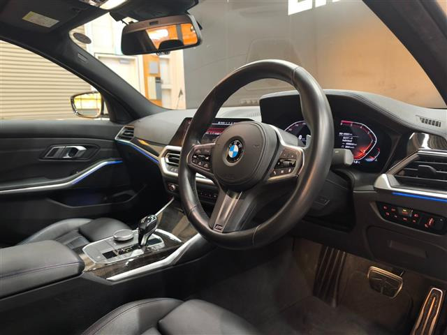 3シリーズセダン320d Mスポーツ