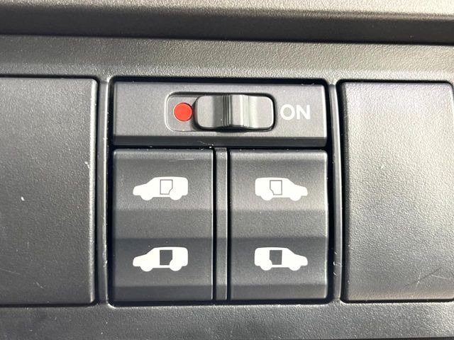 �y�����p���[�X���C�h�h�A�z�X�}�[�g�L�[��^�]�Ȃ̃X�C�b�`�Ō�ȗ����X���C�h�h�A�̊J���\���d��������͂����ăh�A���J����K�v�������A�����Ȃ��q�l�ł��ȒP�ɊJ���߂ł����K�ł���