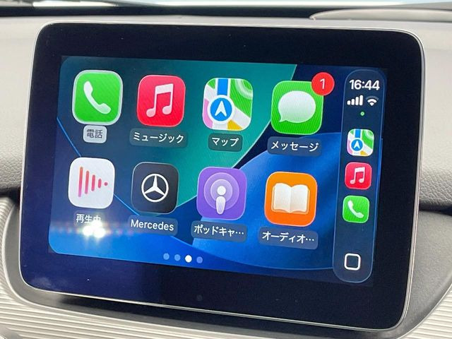 ��Apple Car Play:�X�}�z�Ƃ̗L���ڑ��ŁA�i�r�E�I�[�f�B�I�Đ��ȂǃX�}�z�̃A�v���@�\����ʂł��g����֗��@�\�ł�!