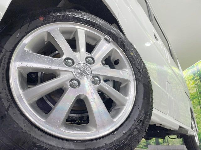 �y����14�C���`�A���~�z�C�[���z�O�ςɃ}�b�`���������A���~�z�C�[���𑕒����Ă���܂��B�e��ЊO�A���~�z�C�[����A�X�^�b�h���X�^�C�����戵�����Ă���܂��B���񂲑��k����������