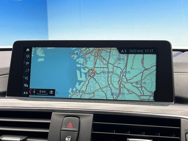 �������i�r:��̊��̂���i�r�́A����������ԓ������o���Ă���܂��B�I�[�f�B�I�@�\���[�����Ă���܂��̂ŁA�^�]�����y���߂܂���