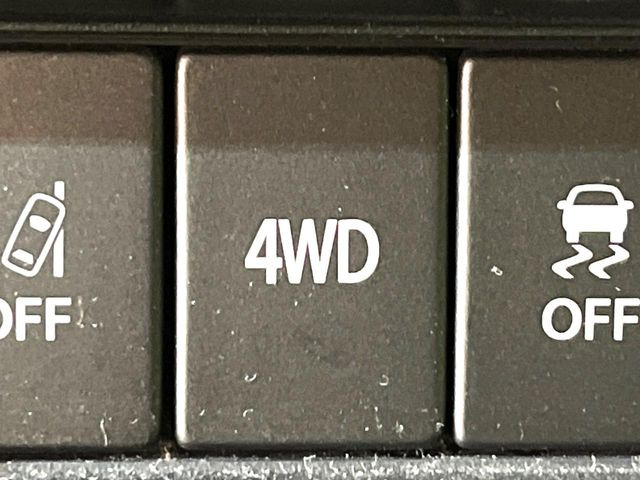 4WD�̂��Ԃł��̂ŁA�ᓹ�ł����S�ł���~��n�n��ɂ��Z�܂��̕��ȊO�ɂ��A�E�B���^�[�X�|�[�c����̕���~��n��֋A�Ȃ����@�������ɂ���������!