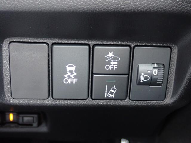 �����h�~�@�\�A�Փˉ���y���u���[�L�t���ŁA�����S�Ƀh���C�u�����y���݂��������܂���