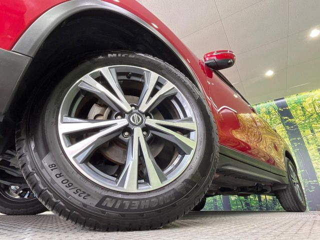 �y����18�C���`�A���~�z�C�[���z�O�ςɃ}�b�`���������A���~�z�C�[���𑕒����Ă���܂��B�e��ЊO�A���~�z�C�[����A�X�^�b�h���X�^�C�����戵�����Ă���܂��B���񂲑��k����������