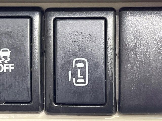 �y�p���[�X���C�h�h�A�z�X�}�[�g�L�[��^�]�Ȃ̃X�C�b�`�ŃX���C�h�h�A�̊J���\���d��������͂����ăh�A���J����K�v�������A���������q�l�ł��A�d���ו��������Ă��鎞�����N�ɊJ���߂ł��܂���