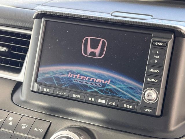 �y�����i�r�z�l�C�̏����i�r�𑕔����Ă���܂��B�i�r�̎g���₷���͂������A�I�[�f�B�I�@�\���[��!�L�����v�◷�s�͂������A�ʋ΂┃�����ȂǕ��i�̃h���C�u���y�����Ȃ�͂���