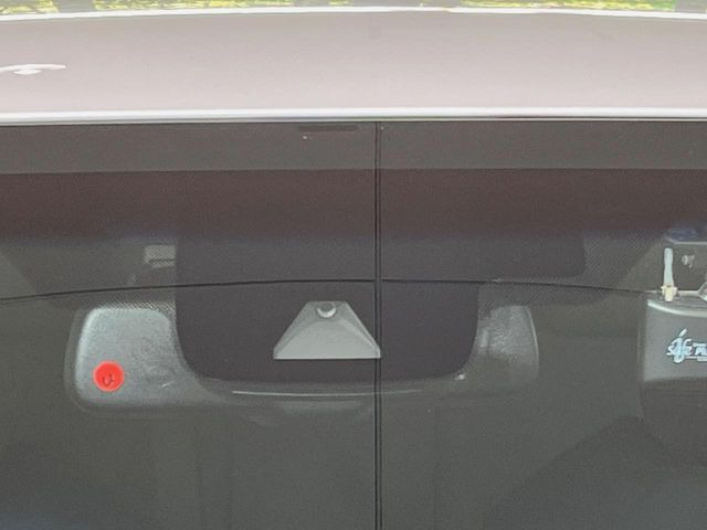 �y�g���^�Z�[�t�e�B�Z���X�z���s���ɑO���̎ԗ�����F�����A�Փ˂������Ȏ��͌x��ƃu���[�L�ŏՓˉ���Ɣ�Q�y�����A�V�X�g�B�����S�Ƀh���C�u�����y���݂��������܂��B