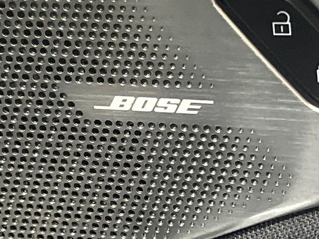 �yBOSE�T�E���h�V�X�e���t�������i�r�z�[���̃i�r�@�\�͂������A���x�ȃ`���[�j���O�\�͂����ڂ���Ă���A�������ȉ��y�����y���݂��������܂���