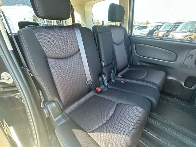 ���Ђł͌��I�������Ԃ𖈌���ʂɎd������s�Ȃ��A�����߂₷�����i�ł��񋟂��Ă���܂���