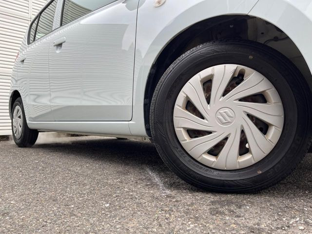 �y13�C���`�X�`�[���z�C�[���z�O�ςɃ}�b�`�����A���~�z�C�[���𑕒����Ă���܂��B�e��A���~�z�C�[����A�X�^�b�h���X�^�C�����戵�����Ă���܂��B���񂲑��k����������