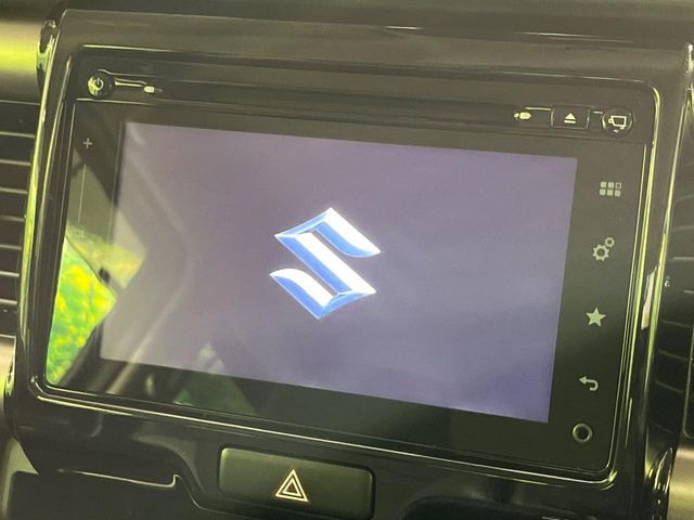 �y�����i�r�z�l�C�̏����i�r�𑕔����Ă���܂��B�i�r�̎g���₷���͂������A�I�[�f�B�I�@�\���[��!�L�����v�◷�s�͂������A�ʋ΂┃�����ȂǕ��i�̃h���C�u���y�����Ȃ�͂���