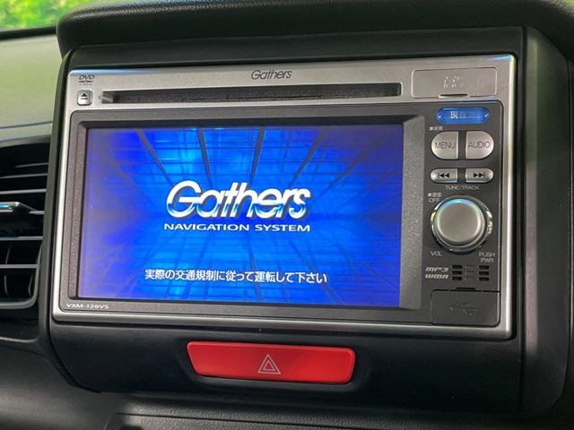 �y�����i�r�z�l�C�̏����i�r�𑕔����Ă���܂��B�i�r�̎g���₷���͂������A�I�[�f�B�I�@�\���[��!�L�����v�◷�s�͂������A�ʋ΂┃�����ȂǕ��i�̃h���C�u���y�����Ȃ�͂���