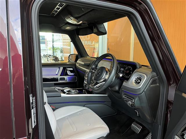 GクラスG400d AMG ライン 4WD