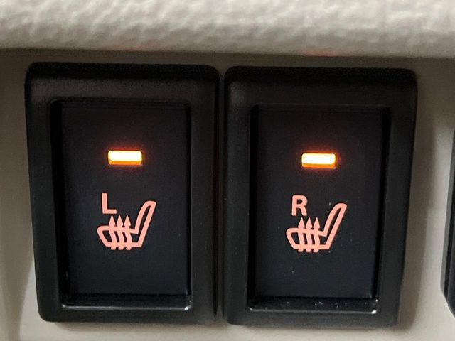 �y�V�[�g�q�[�^�[�z�������ɏd�󂷂�V�[�g�q�[�^�[!�G�A�R����葁�����܂��Ă����̂Ŋ�����̐l�����S�ł��ˁ�G�A�R���̉����͊������邩����A�Ƃ������ɂ����������߂ł��B