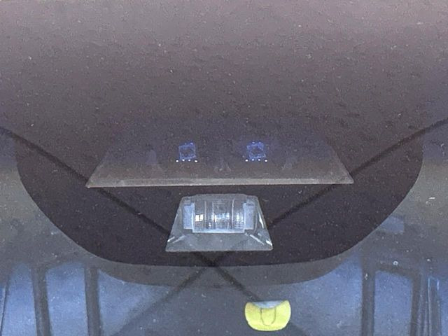 �y�V�e�B�u���[�L�A�N�e�B�u�V�X�e���z�ᑬ���s���ɑO���̎ԗ�����F�����A�Փ˂������Ȏ��͌x��ƃu���[�L�ŏՓˉ���Ɣ�Q�y�����A�V�X�g�B�����S�Ƀh���C�u�����y���݂��������܂��B