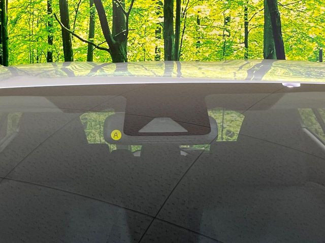 �y�g���^�Z�[�t�e�B�Z���X�z���s���ɑO���̎ԗ�����F�����A�Փ˂������Ȏ��͌x��ƃu���[�L�ŏՓˉ���Ɣ�Q�y�����A�V�X�g�B�����S�Ƀh���C�u�����y���݂��������܂��B