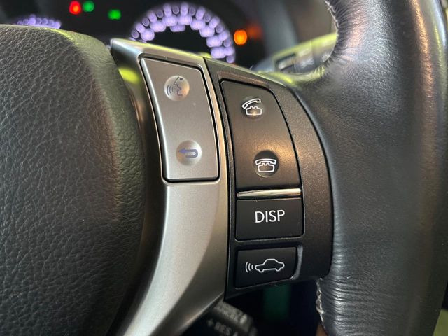 �y�v���N���b�V���Z�[�t�e�B�z�O���̎ԗ��������m���A�Փ˂������Ȏ��͌x��Œ��ӂ𑣂��A�u���[�L�𓥂ޗ͂��T�|�[�g�B�u���[�L�𓥂߂Ȃ������ꍇ�͏Փ˔�Q�y���u���[�L���쓮�A�Փˉ�����T�|�[�g���܂��B