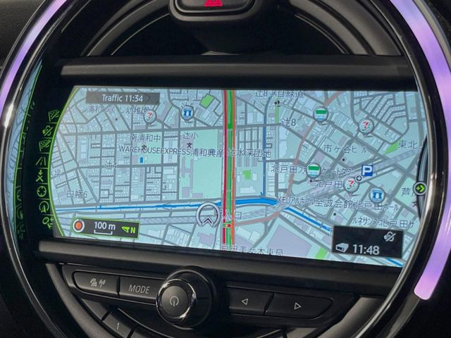 �������i�r:��̊��̂���i�r�́A����������ԓ������o���Ă���܂��B�I�[�f�B�I�@�\���[�����Ă���܂��̂ŁA�^�]�����y���߂܂���