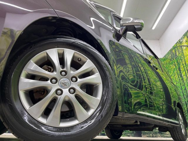 �y����16�C���`�A���~�z�C�[���z�O�ςɃ}�b�`���������A���~�z�C�[���𑕒����Ă���܂��B�e��ЊO�A���~�z�C�[����A�X�^�b�h���X�^�C�����戵�����Ă���܂��B���񂲑��k����������