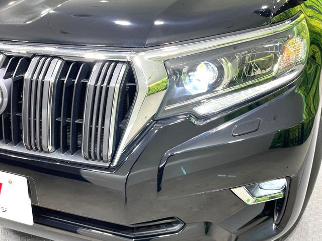 �yLED�w�b�h���C�g�z���V����ԑ��s�����ǍD�Ȏ��E���m�ۂ����S���ĉ^�]�ł��鍂�P�xLED�w�b�h���C�g�𑕔�!�_�����x�������A����d�͂��}�����Ă��܂��B