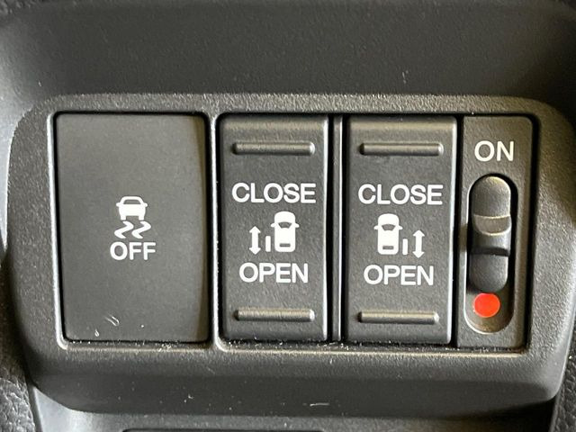 �y�����p���[�X���C�h�h�A�z�X�}�[�g�L�[��^�]�Ȃ̃X�C�b�`�Ō�ȗ����X���C�h�h�A�̊J���\���d��������͂����ăh�A���J����K�v�������A�����Ȃ��q�l�ł��ȒP�ɊJ���߂ł����K�ł���