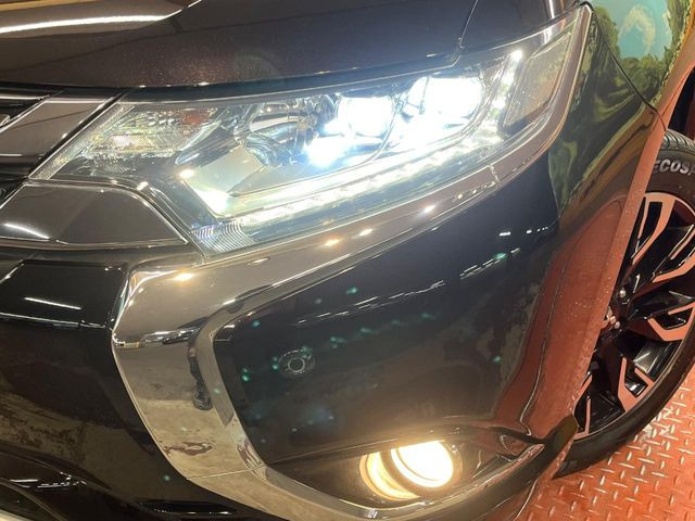 �yLED�w�b�h���C�g�z���V����ԑ��s�����ǍD�Ȏ��E���m�ۂ����S���ĉ^�]�ł��鍂�P�xLED�w�b�h���C�g�𑕔�!�_�����x�������A����d�͂��}�����Ă��܂��B