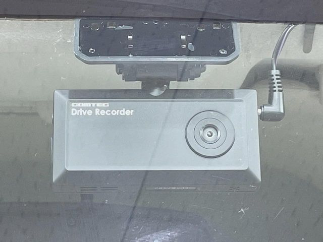 �y�h���C�u���R�[�_�[�z���S�E���S�ȃJ�[���C�t�ɕK�{�̃h���C�u���R�[�_�[�𑕔�!���s���͂������A������^�]�⎖�̂ɑ��������ۂ̏󋵂��f���ŋL�^���A����̃��X�N�ɔ����܂��B