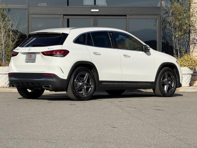 GLAクラスGLA200d 4マチック AMGライン 4WD