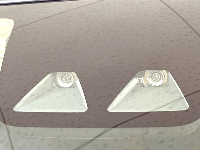 �y�X�}�[�g�A�V�X�g�z���s���ɑO���̎ԗ�����F�����A�Փ˂������Ȏ��͌x��ƃu���[�L�ŏՓˉ���Ɣ�Q�y�����A�V�X�g�B�����S�Ƀh���C�u�����y���݂��������܂��B