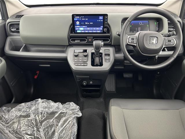 フリード1.5 e:HEV クロスター