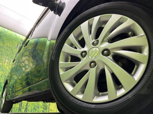 �y����14�C���`�A���~�z�C�[���z�O�ςɃ}�b�`���������A���~�z�C�[���𑕒����Ă���܂��B�e��ЊO�A���~�z�C�[����A�X�^�b�h���X�^�C�����戵�����Ă���܂��B���񂲑��k����������