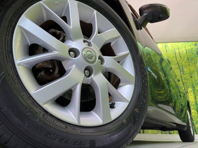 �y����15�C���`�A���~�z�C�[���z�O�ςɃ}�b�`���������A���~�z�C�[���𑕒����Ă���܂��B�e��ЊO�A���~�z�C�[����A�X�^�b�h���X�^�C�����戵�����Ă���܂��B���񂲑��k����������