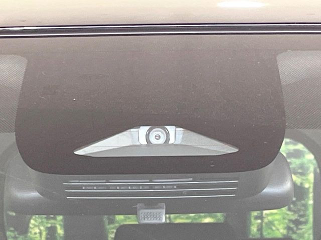 �y�g���^�Z�[�t�e�B�Z���X�z���s���ɑO���̎ԗ�����F�����A�Փ˂������Ȏ��͌x��ƃu���[�L�ŏՓˉ���Ɣ�Q�y�����A�V�X�g�B�����S�Ƀh���C�u�����y���݂��������܂��B