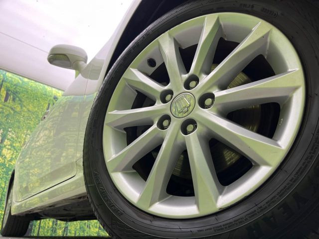 �y����17�C���`�A���~�z�C�[���z�O�ςɃ}�b�`���������A���~�z�C�[���𑕒����Ă���܂��B�e��ЊO�A���~�z�C�[����A�X�^�b�h���X�^�C�����戵�����Ă���܂��B���񂲑��k����������