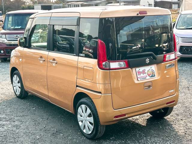 ���X�ł͌y�����Ԃ��畁�ʎԂ܂ŕ��L���I�[�����[�J�[�̎Ԏ�E�F�E�O���[�h��L�x�ɑ����Ă���܂��B