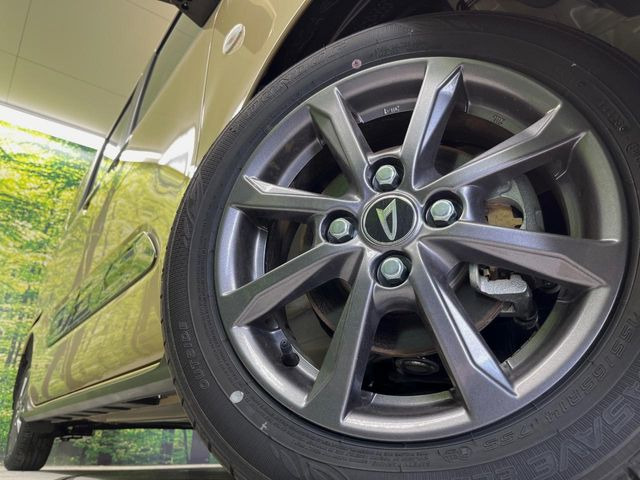 �y����14�C���`�A���~�z�C�[���z�O�ςɃ}�b�`���������A���~�z�C�[���𑕒����Ă���܂��B�e��ЊO�A���~�z�C�[����A�X�^�b�h���X�^�C�����戵�����Ă���܂��B���񂲑��k����������