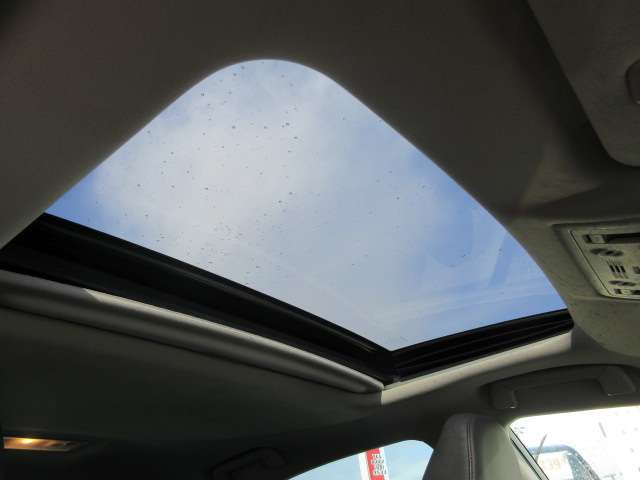 IS300h バージョンL 4WD