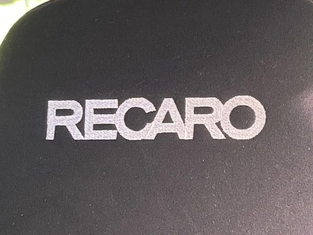 �y���J�����X�|�[�c�V�[�g�z�z�[���h���ɗD��A�J�[�u���̑̂������}�����Ă���܂��B�܂��A�̂Ƀt�B�b�g���邩�獘��w�������ɂ����A�����O�h���C�u�⍂�����s�ł����K�ɂ��߂������������܂���